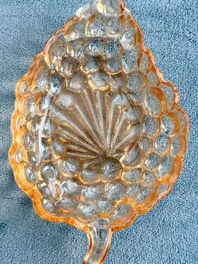 Anchor Hocking Amber-Orange Honeycomb Shell Glass Dish